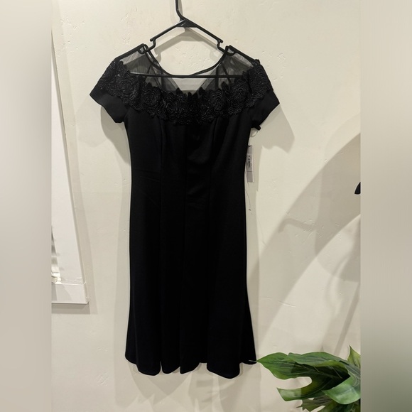 Maggy London TRACY ILLUSION Cocktail Dress SZ 2 US NWT ✨🔥🔥 - Picture 9 of 9